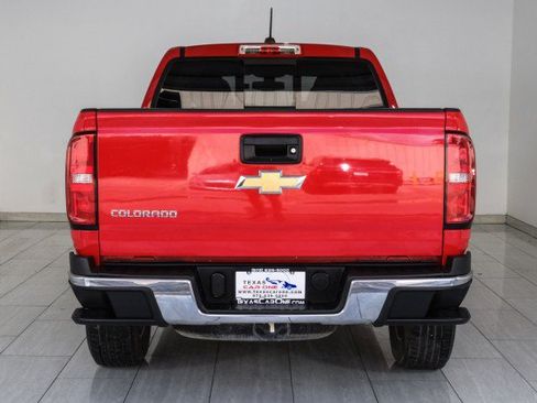 Used 2018 Chevrolet Colorado LT w/ Luxury Package, Chrome RWD image 7