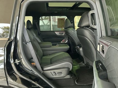 Used 2025 INFINITI QX80 Autograph w/ Premium Cargo Package AWD/4WD image 31