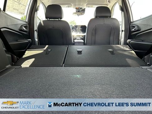 New 2026 Chevrolet Trax LT w/ LPO, Blackout Package FWD image 19