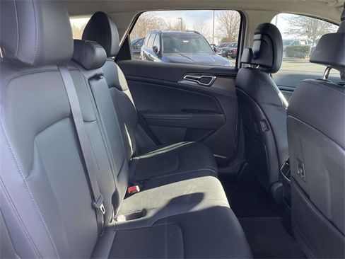 Certified 2023 Kia Sportage EX image 22