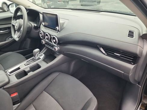 Used 2024 Nissan Sentra SV image 13
