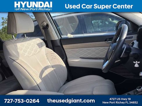 Used 2022 Hyundai Palisade Calligraphy image 7