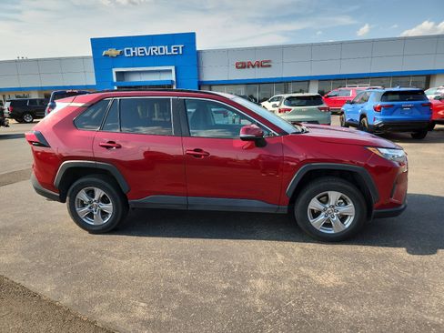 Used 2023 Toyota RAV4 XLE image 5