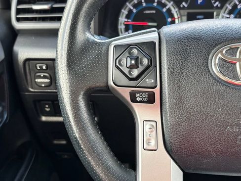 Used 2018 Toyota 4Runner SR5 RWD image 17
