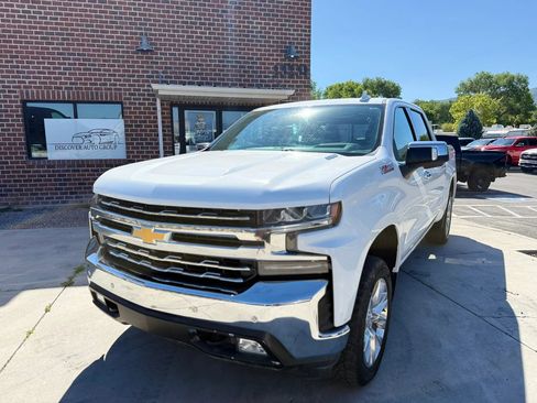 Used 2020 Chevrolet Silverado 1500 LTZ AWD/4WD image 3