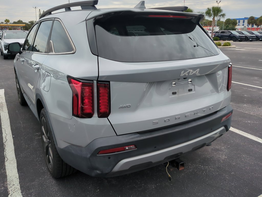 Certified 2022 Kia Sorento X-Line EX AWD/4WD image 11