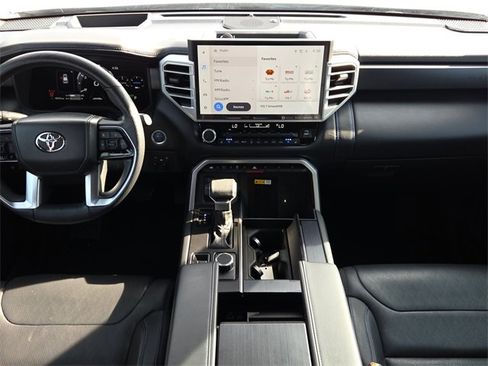 Used 2023 Toyota Sequoia Platinum image 11