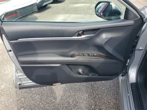 Used 2023 Toyota Camry XSE image 10