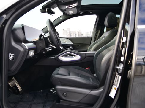 Used 2025 Mercedes-Benz GLE 53 AMG 4MATIC image 5