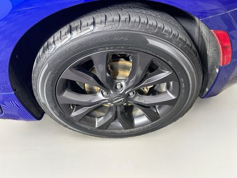 Used 2019 Chrysler Pacifica Limited w/ S Appearance Package FWD image 11