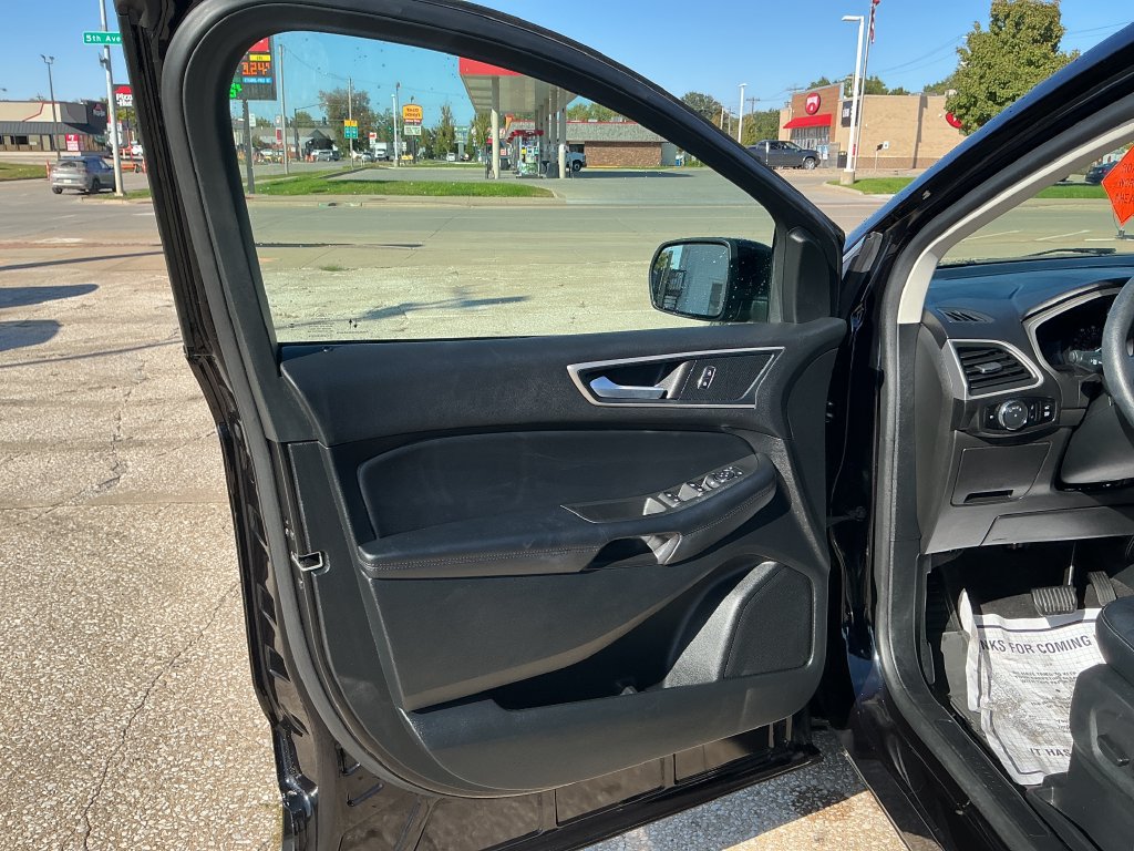 Used 2024 Ford Edge SEL w/ Convenience Package AWD/4WD image 10