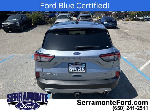 Used 2022 Ford Escape Titanium w/ Class II Trailer Tow Package FWD image 6