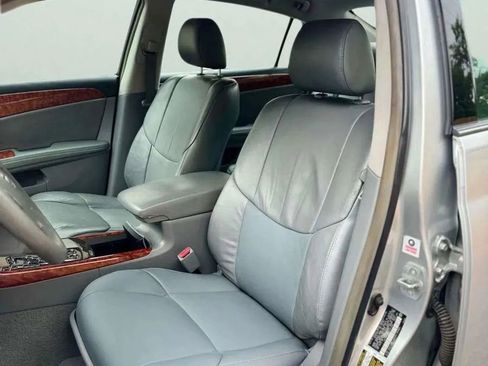 Used 2007 Toyota Avalon XLS image 9