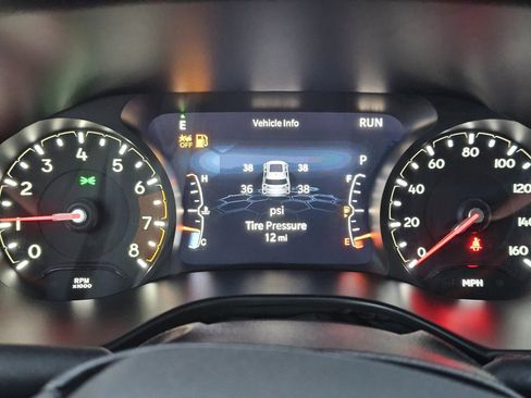 New 2026 Jeep Compass Latitude image 11