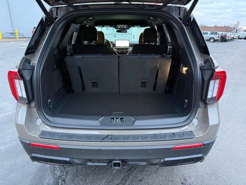 New 2026 Ford Explorer ST-Line image 41