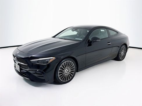 Certified 2024 Mercedes-Benz CLE 300 4MATIC Coupe image 3