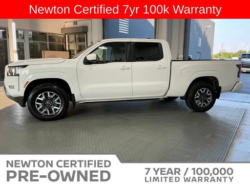Used 2023 Nissan Frontier SV w/ Technology Package AWD/4WD image 3