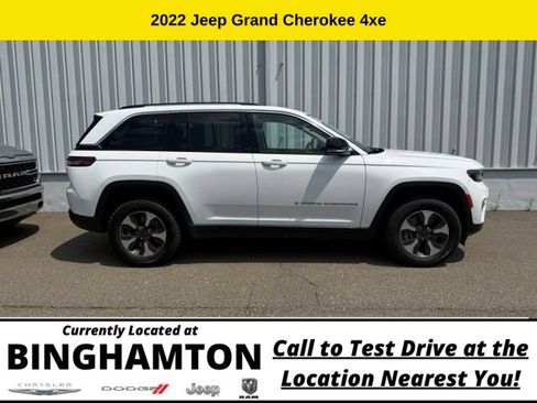 Used 2022 Jeep Grand Cherokee Limited 4xe w/ Luxury Tech Group II AWD/4WD image 4
