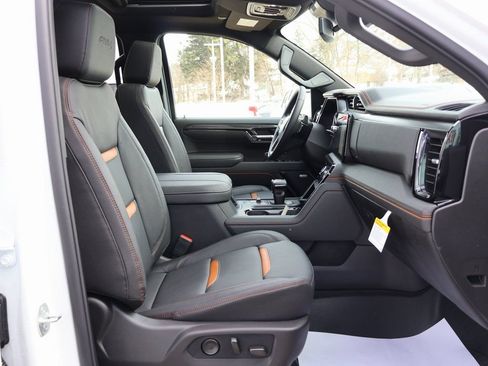 New 2026 GMC Sierra 1500 AT4 w/ AT4 Premium Package AWD/4WD image 44