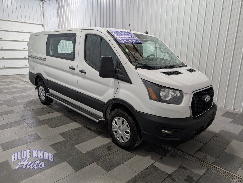 Used 2025 Ford Transit 250 Low Roof w/ Exterior Upgrade Package RWD image 5