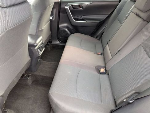 Used 2023 Toyota RAV4 LE AWD/4WD image 33