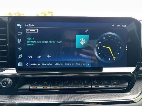 Used 2023 Chevrolet Silverado 1500 ZR2 image 38