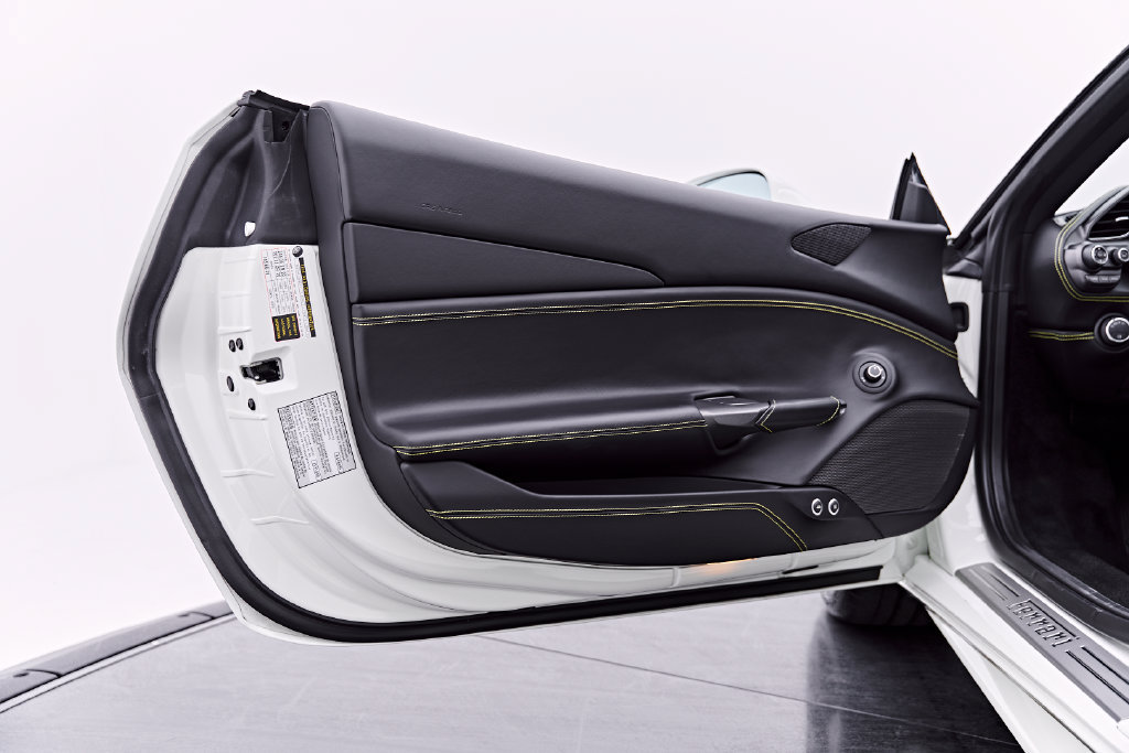 Used 2019 Ferrari 488 Spider RWD image 47