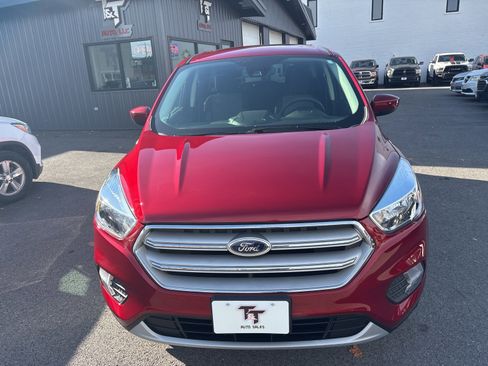 Used 2019 Ford Escape SE image 9