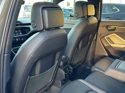 Used 2022 Audi Q3 2.0T Premium w/ Convenience Package image 17