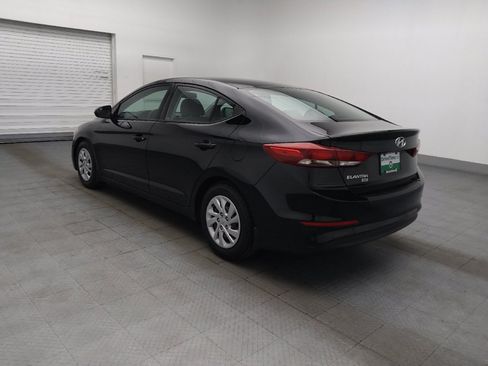 Used 2018 Hyundai Elantra SE FWD image 3