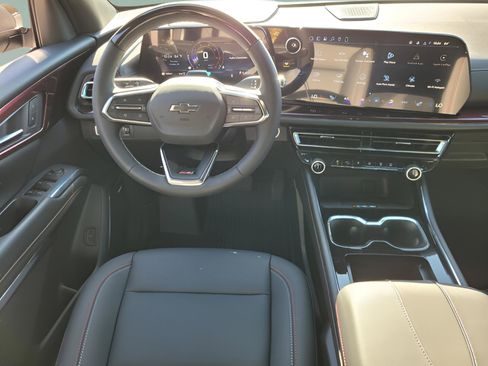 New 2026 Chevrolet Traverse Z71 w/ Enhanced Driving Package image 14