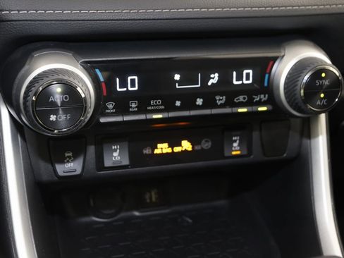 Used 2023 Toyota RAV4 XLE w/ Convenience Package image 27