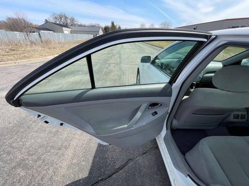 Used 2007 Toyota Camry Hybrid image 24