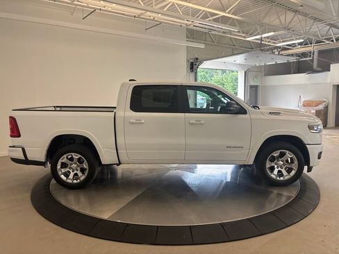 Used 2025 RAM 1500 Big Horn AWD/4WD image 2