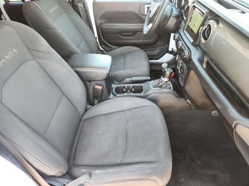 Used 2023 Jeep Wrangler Unlimited Sahara AWD/4WD image 12
