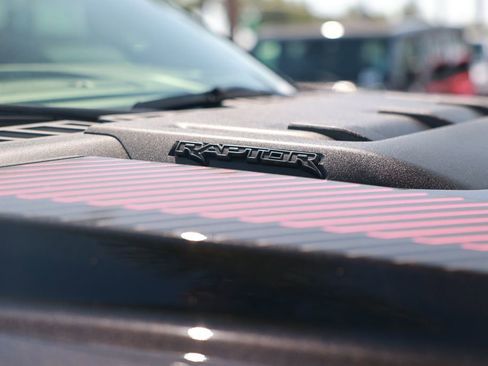 Used 2025 Ford F150 Raptor image 8