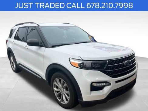 Used 2024 Ford Explorer XLT w/ Equipment Group 202A RWD image 1