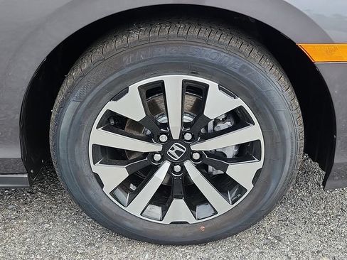 Certified 2026 Honda Odyssey EX-L image 8
