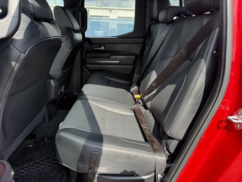 Used 2025 Toyota Tacoma TRD Off-Road w/ TRD Off Road Premium Package AWD/4WD image 38