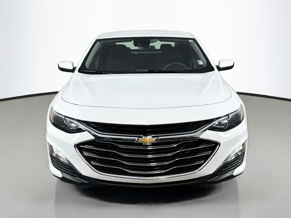 Used 2023 Chevrolet Malibu LS w/ Driver Confidence Package FWD image 3