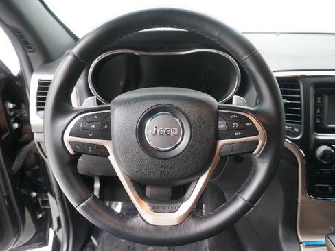 Used 2017 Jeep Grand Cherokee Laredo image 15