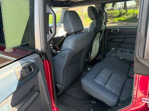 Used 2025 Ford Bronco Heritage Edition AWD/4WD image 41