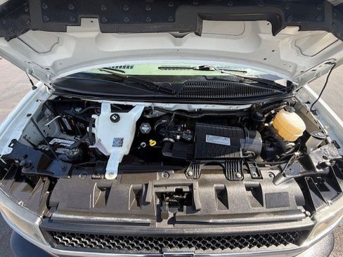Used 2019 Chevrolet Express 3500 w/ Power Convenience Package image 22
