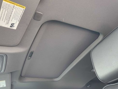 Used 2024 GMC Sierra 2500 Denali w/ Denali Reserve Package image 9