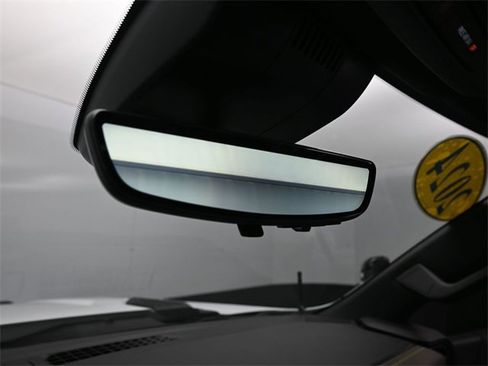 Used 2024 Chevrolet Silverado 2500 ZR2 w/ Technology Package image 35