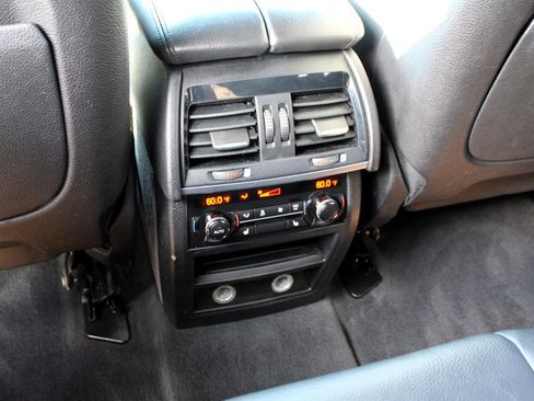 Used 2015 BMW X5 xDrive35d image 20