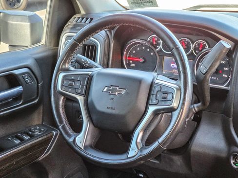 Used 2021 Chevrolet Silverado 1500 LT Trail Boss w/ Bed Protection Package image 13