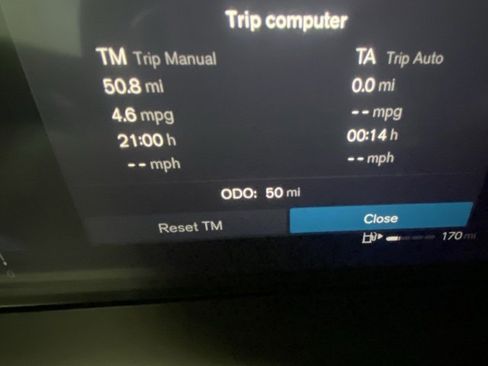 Certified 2025 Volvo XC60 B5 Plus image 16