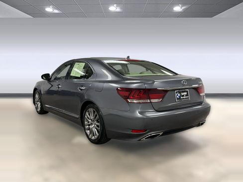 Used 2013 Lexus LS 460 w/ Comfort Pkg RWD image 3
