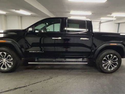 Certified 2024 GMC Canyon Denali AWD/4WD image 5